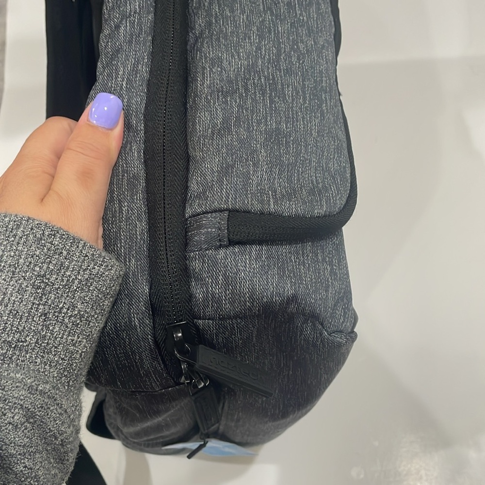 Naztech Smartpack Multi-Utility Travel Backpack. - Picture 8 of 14
